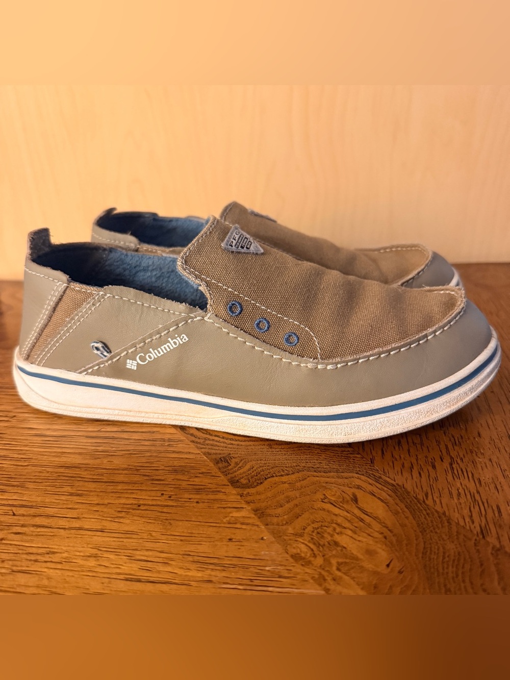 Columbia Kids Slip-On Loafers in Olive Green with Blue Accent